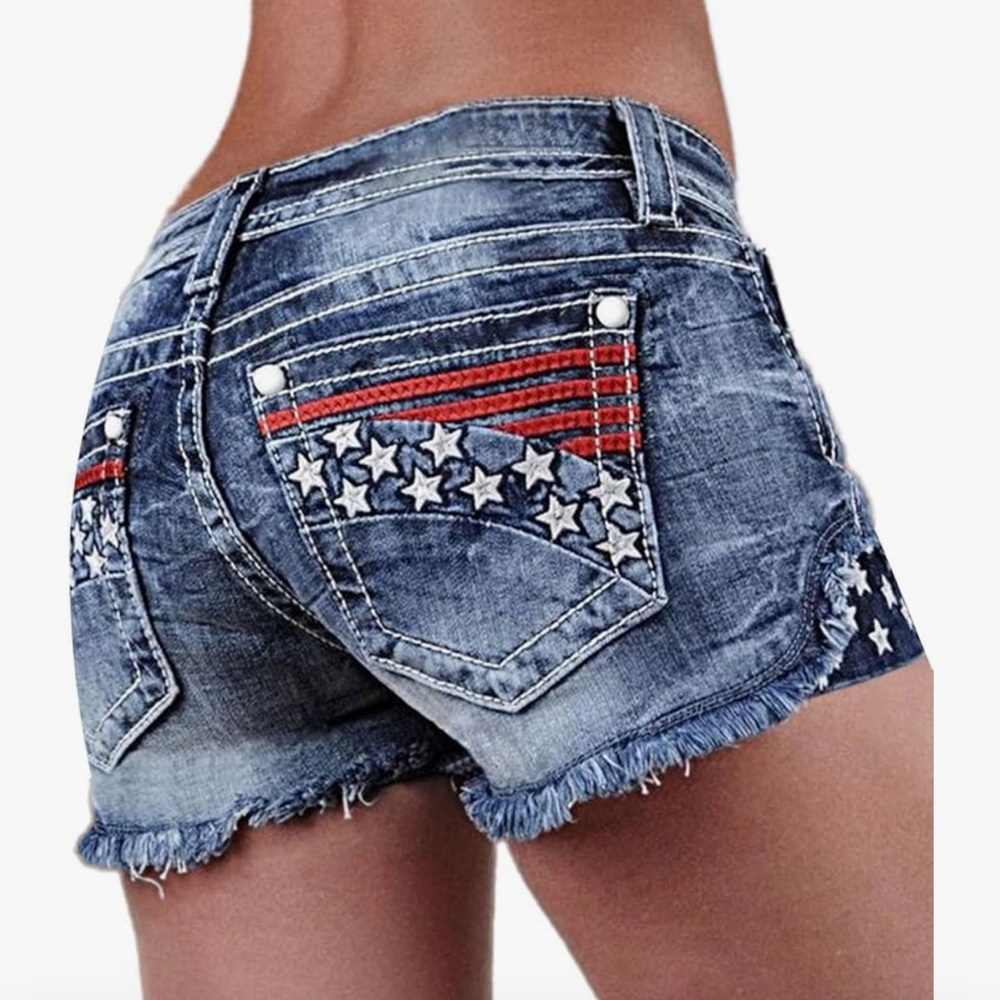 Flamingo Denim Distressed Women's Shorts Size Medium New With Tag